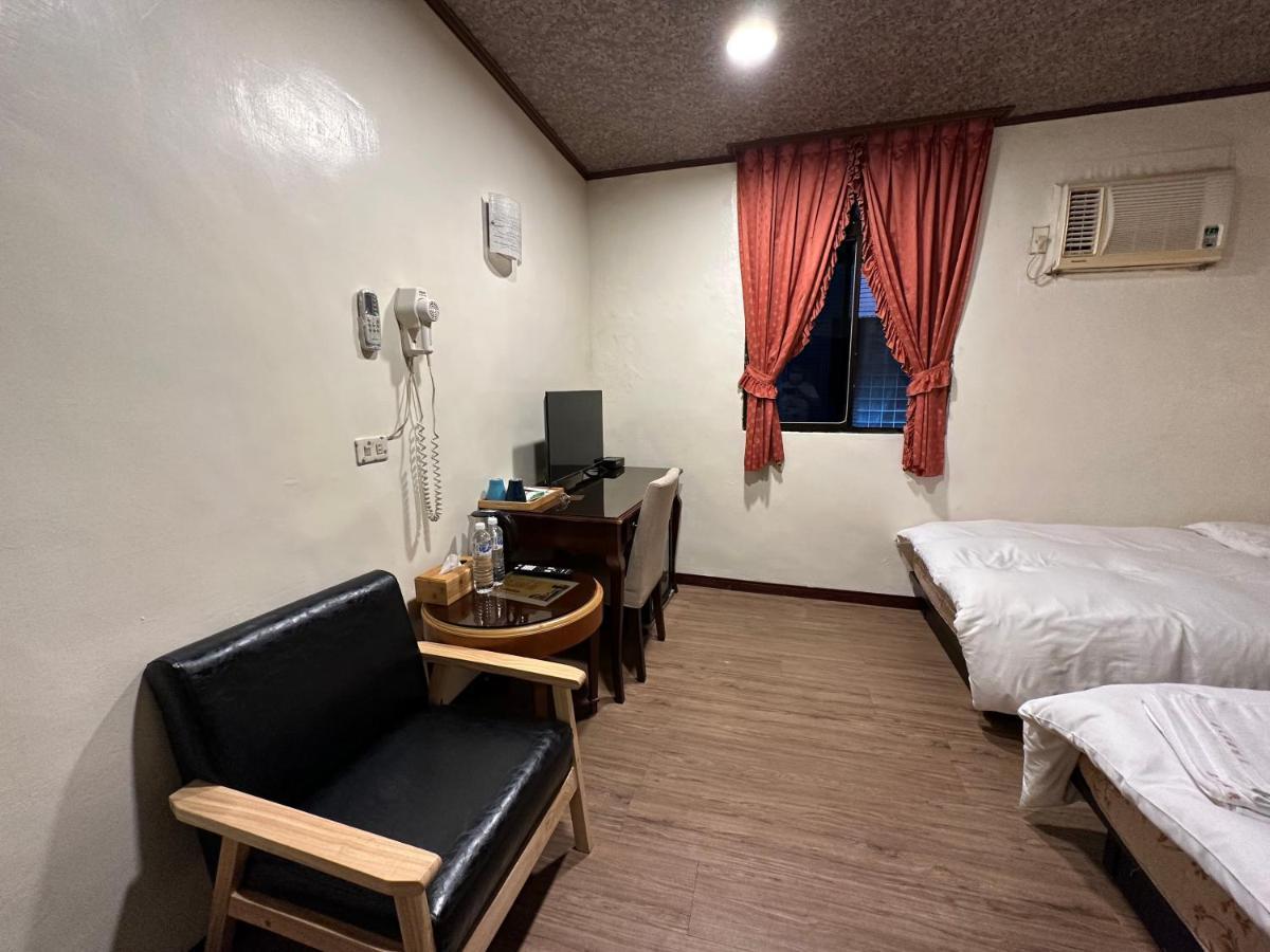 Ming Ren Hotspring Hotel Jiaoxi Extérieur photo