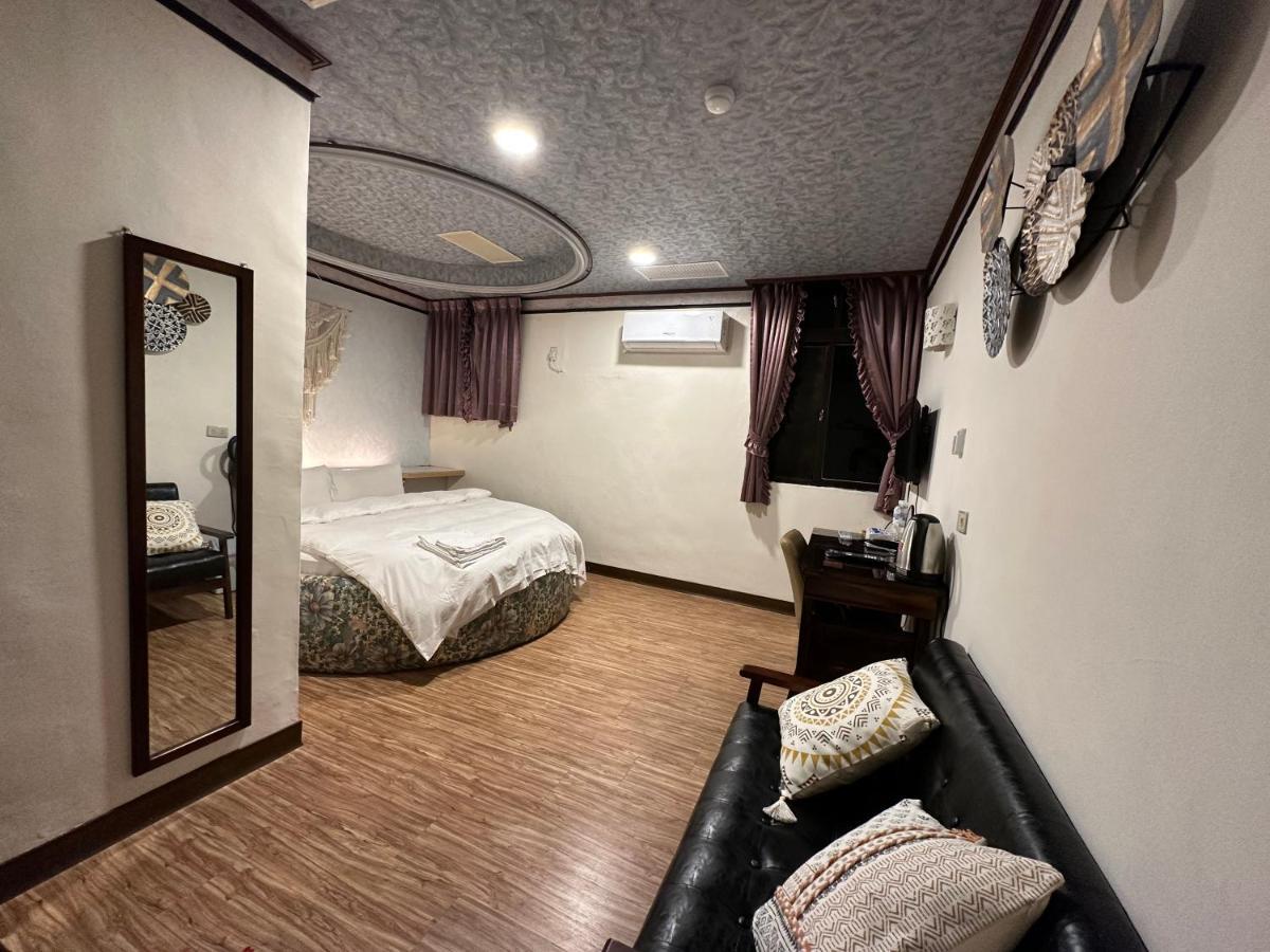 Ming Ren Hotspring Hotel Jiaoxi Extérieur photo