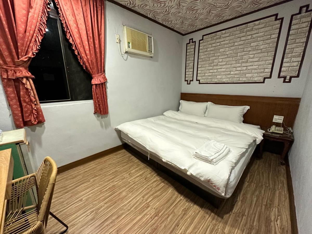 Ming Ren Hotspring Hotel Jiaoxi Extérieur photo