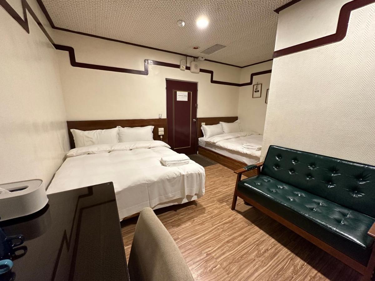 Ming Ren Hotspring Hotel Jiaoxi Extérieur photo